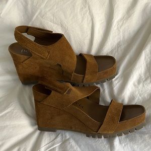 Pedro Garcia camel suede heels 3 1/2” wedge